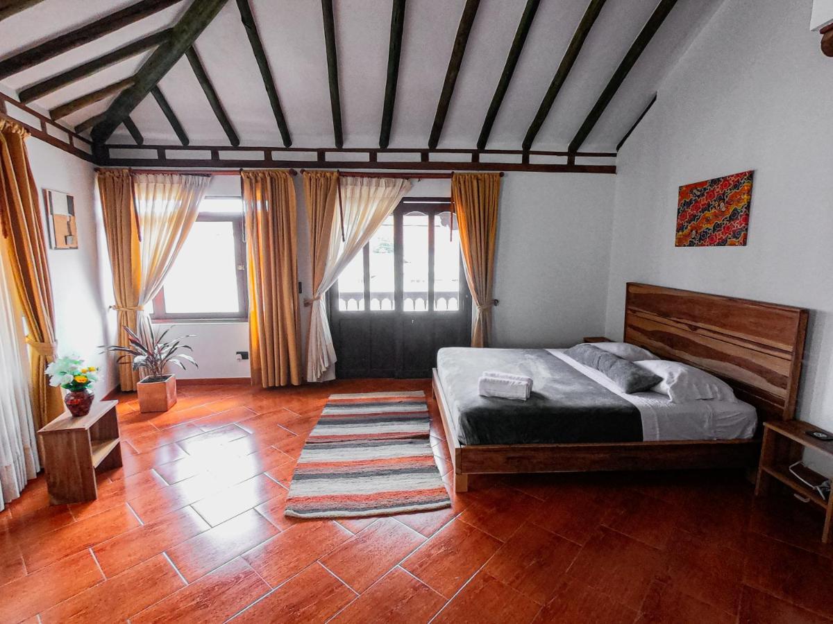 Nibiru Hostel บียาเดเลย์บา ภายนอก รูปภาพ