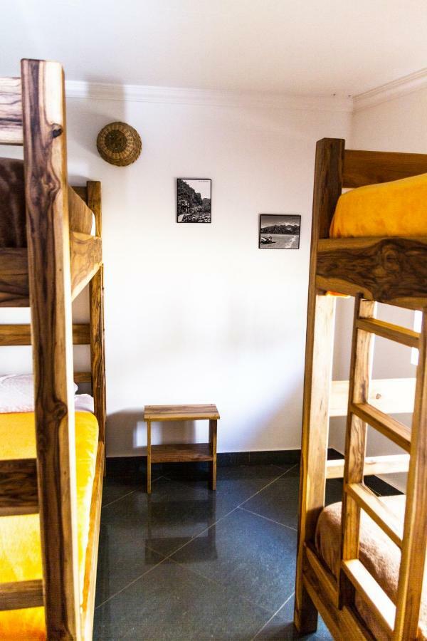 Nibiru Hostel บียาเดเลย์บา ภายนอก รูปภาพ