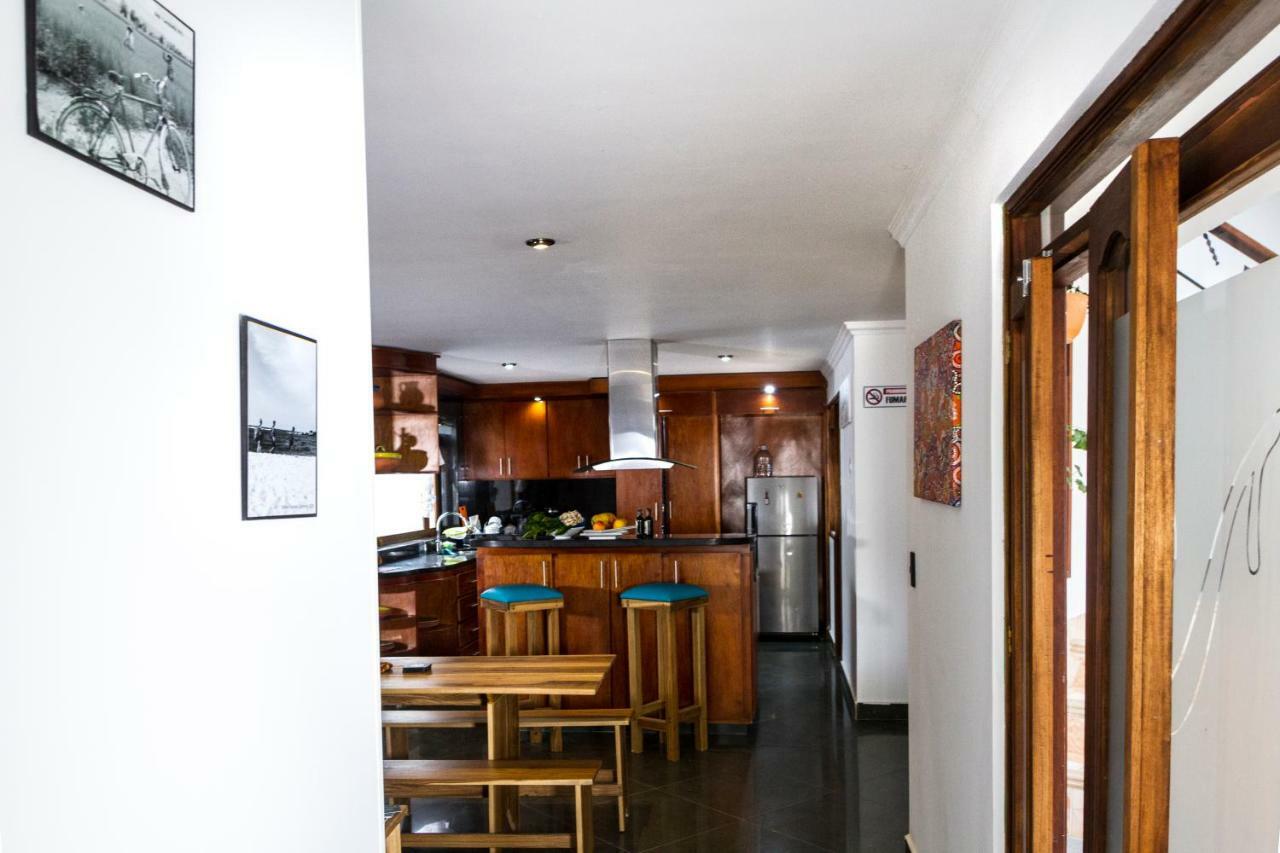 Nibiru Hostel บียาเดเลย์บา ภายนอก รูปภาพ