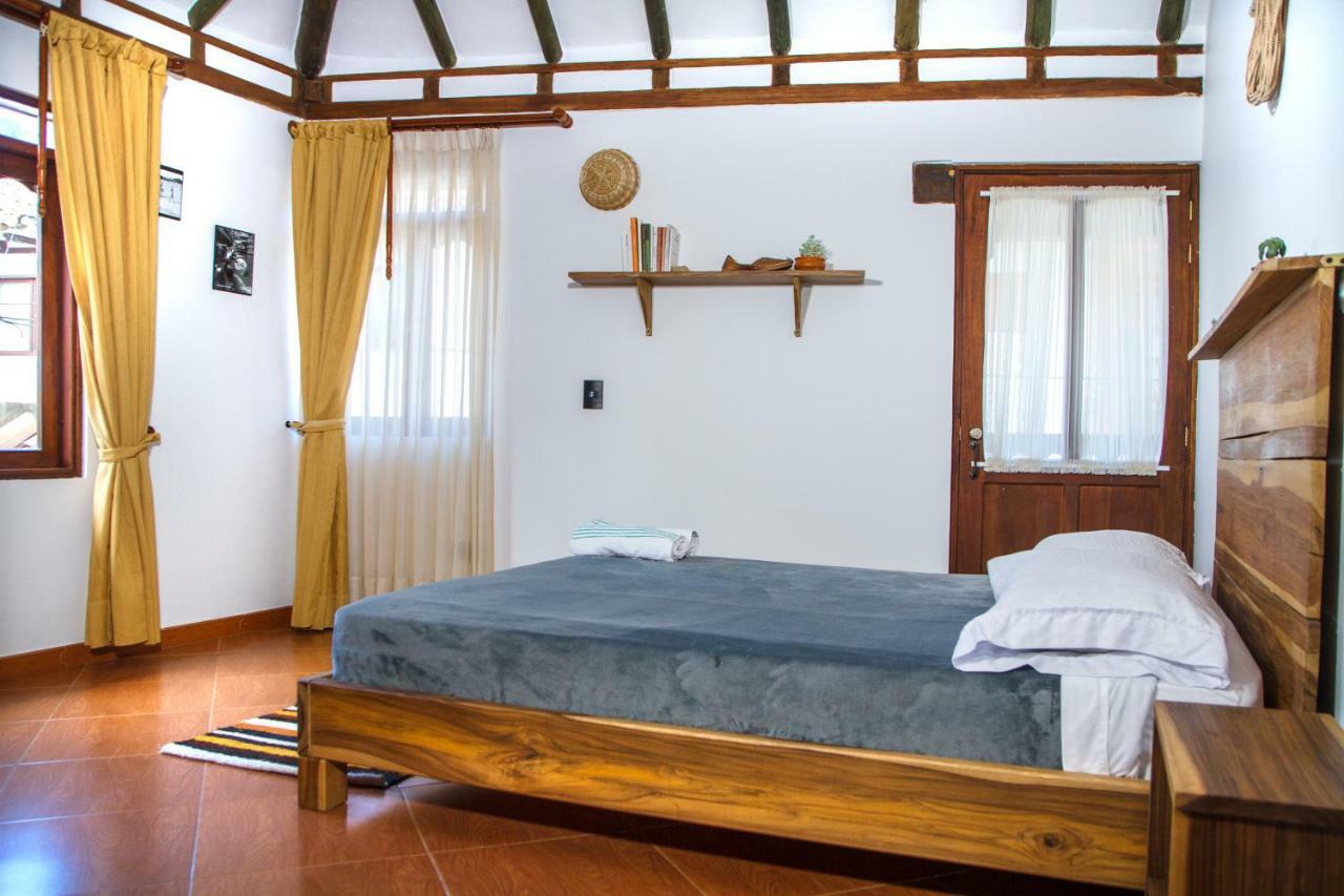 Nibiru Hostel บียาเดเลย์บา ภายนอก รูปภาพ